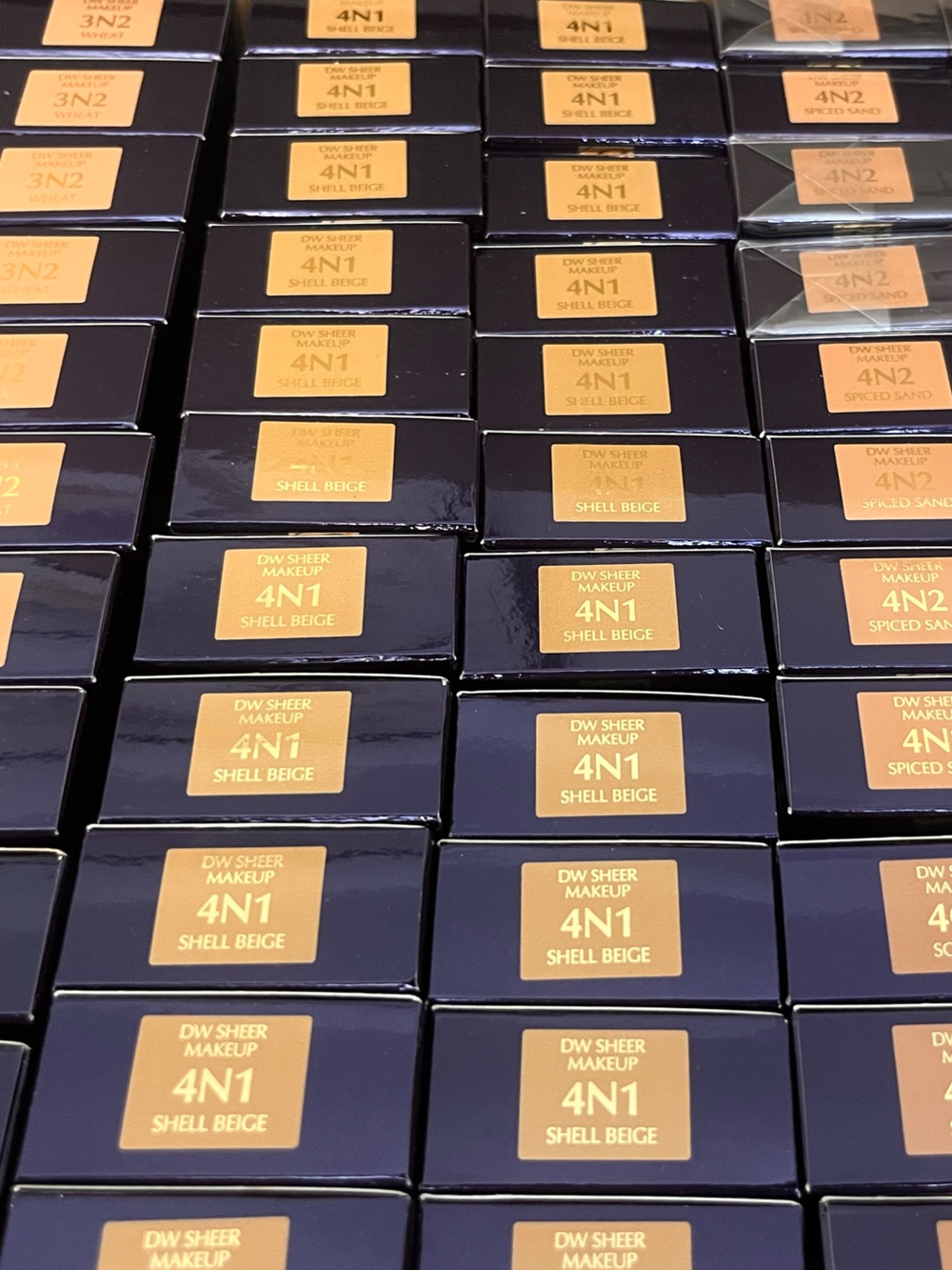 New Estee Lauder Double Wear Sheer Long-Wear Makeup SPF19
